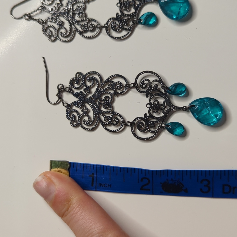 Earrings - Picture 2 of 3